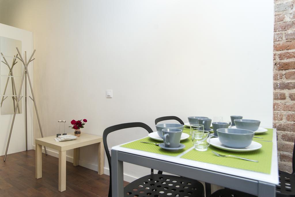 Apartments Barcelona Sagrada Room photo